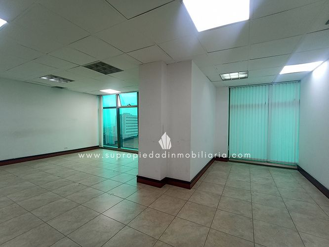 Oficina en  Arriendo en El Poblado, Medellín - Miniatura 11
