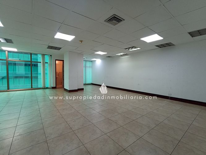 Oficina en  Arriendo en El Poblado, Medellín - Miniatura 16