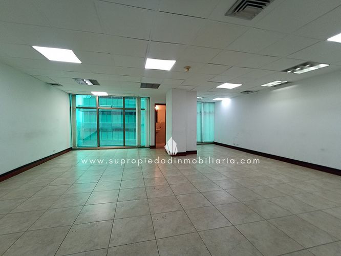 Oficina en  Arriendo en El Poblado, Medellín - Miniatura 17