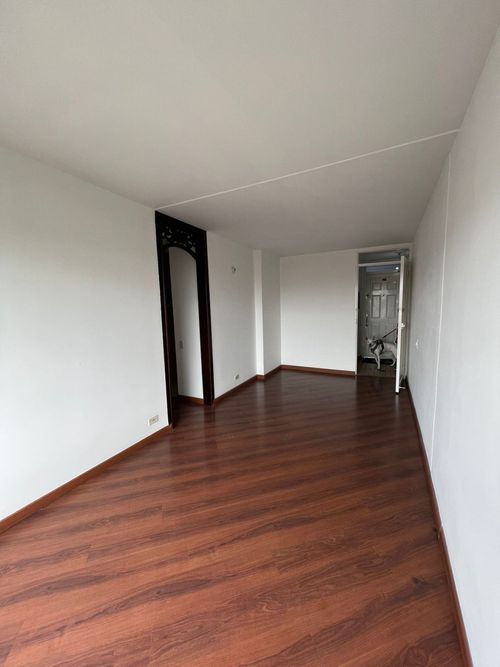 Apartamento en  Venta en Hayuelos, Bogotá - Miniatura 2