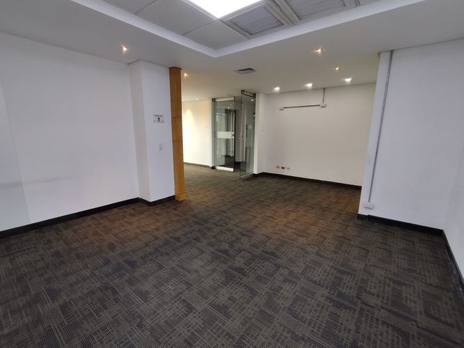 Oficina en Arriendo en El Poblado, Medellín - Miniatura 6