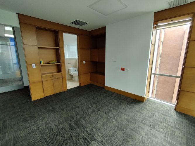 Oficina en Arriendo en El Poblado, Medellín - Miniatura 12