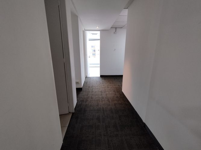 Oficina en Arriendo en El Poblado, Medellín - Miniatura 13