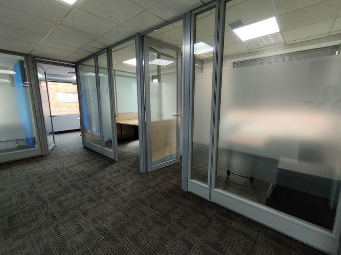 Oficina en Arriendo en El Poblado, Medellín - Miniatura 18