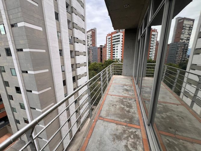 Apartaestudio en  Arriendo en Medellín - Miniatura 3