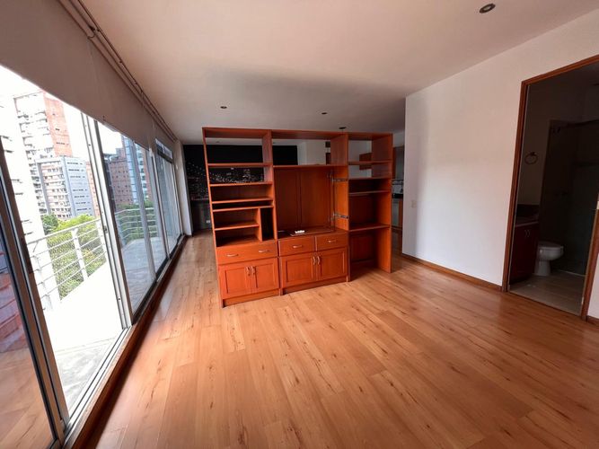 Apartaestudio en  Arriendo en Medellín - Miniatura 5