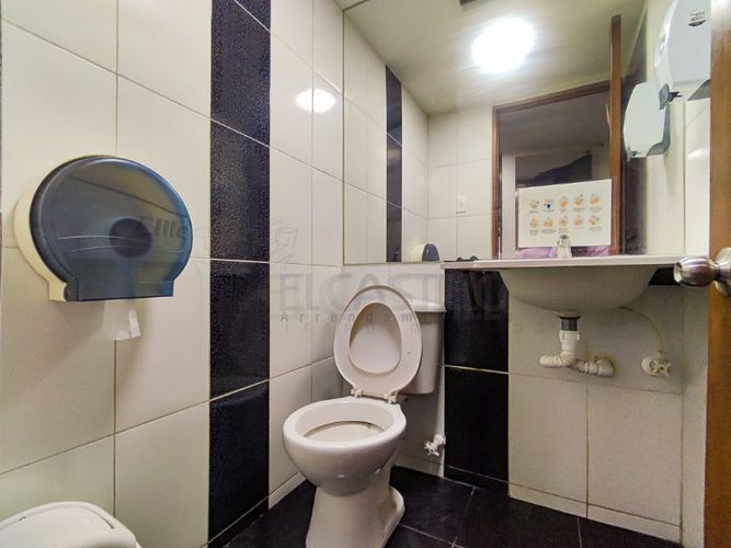 Local en arriendo en Laureles, Medellín - Miniatura 7