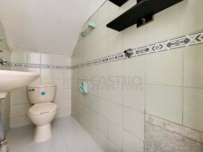 Local en  Arriendo en La gloria, Medellín - Miniatura 4