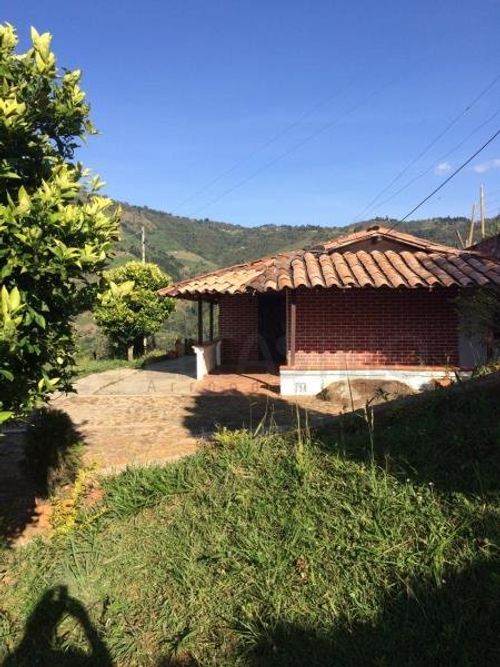 Finca en Arriendo en Monta�ita, Copacabana - Miniatura 8