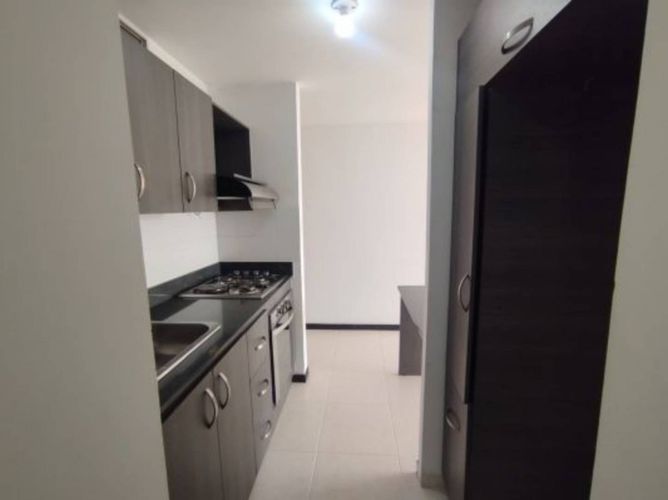 Apartamento en Arriendo en Prados de Sabaneta, Sabaneta - Miniatura 4