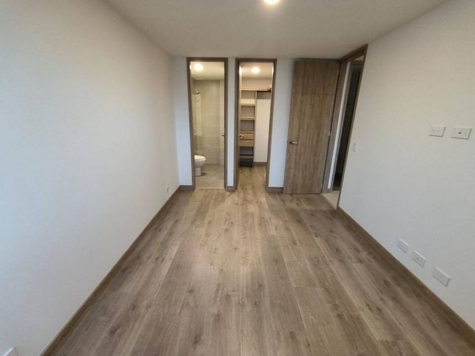 Apartamento en Arriendo en La Cuenca, Envigado - Miniatura 3