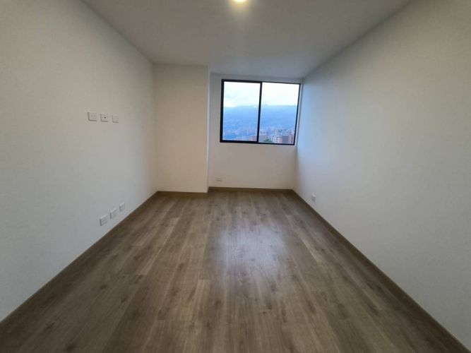 Apartamento en Arriendo en La Cuenca, Envigado - Miniatura 4