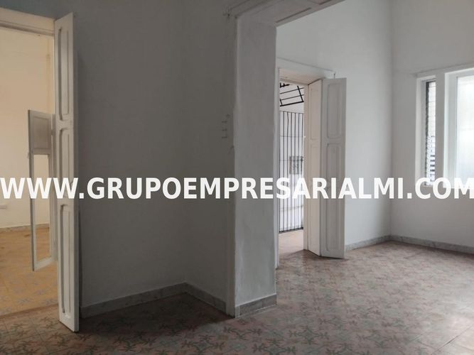 Apartaestudio en Arriendo en Prado, Medellín - Miniatura 4