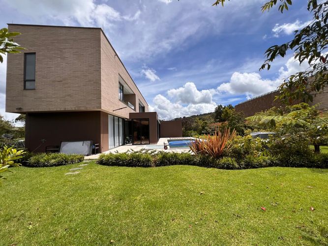 Casa en Arriendo en Envigado - Miniatura 19