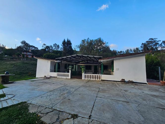Finca en Arriendo en La clara, Guarne - Miniatura 6