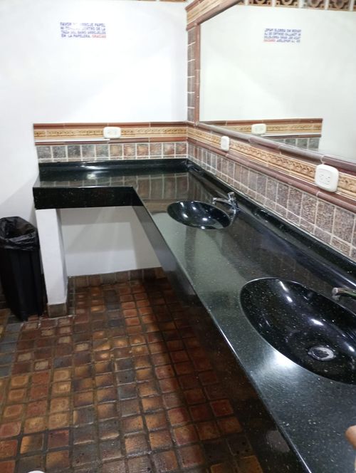 Local en  Arriendo en Rionegro - Miniatura 15