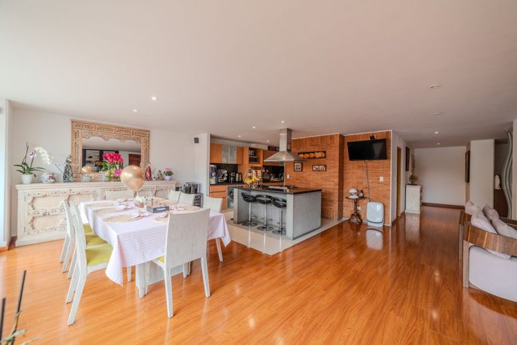 Apartamento en Venta en San patricio, Bogotá - Miniatura 2