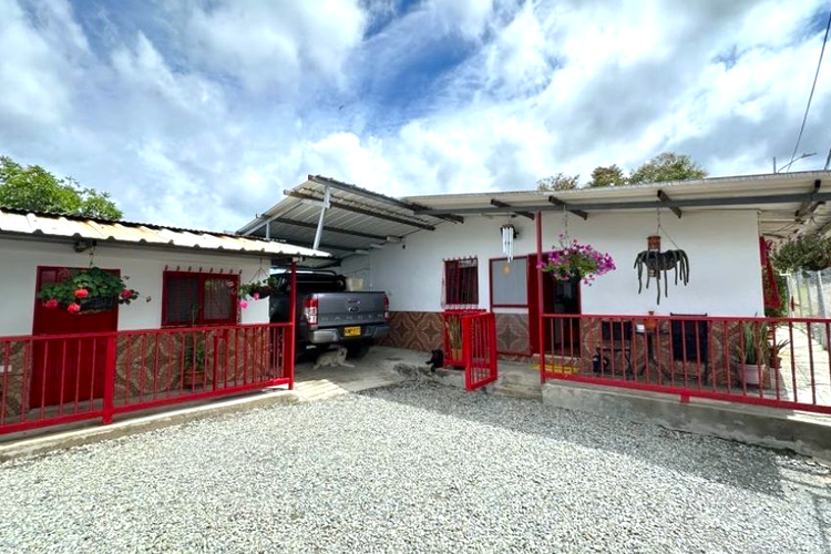 Finca en  Venta en Armenia - Miniatura 2