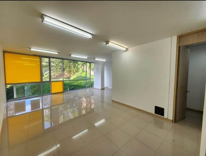Oficina en Venta en Castropol, Medellín - Imagen 1