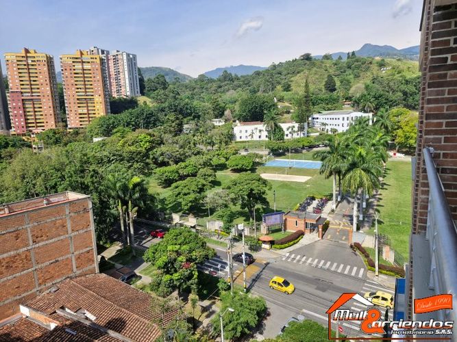 Apartamento en  Arriendo en La castellana, Medellín - Imagen 1