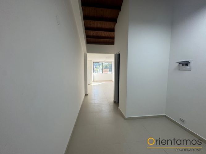 Oficina en Arriendo en El Poblado, Medellín - Miniatura 2
