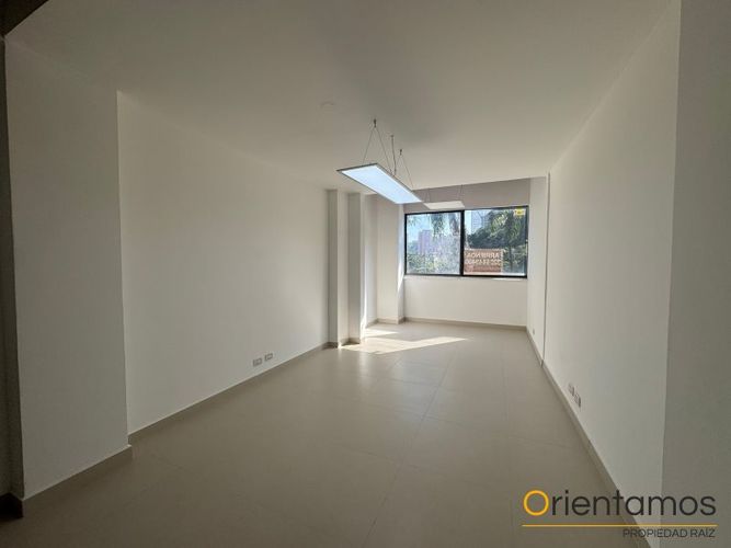 Oficina en Arriendo en El Poblado, Medellín - Miniatura 4