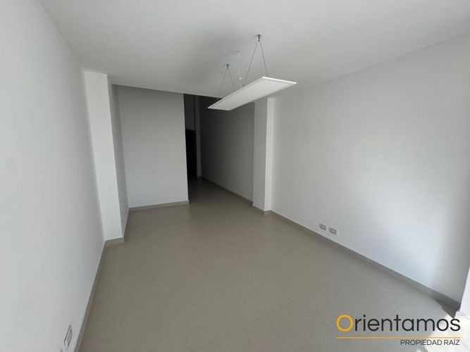 Oficina en Arriendo en El Poblado, Medellín - Miniatura 8