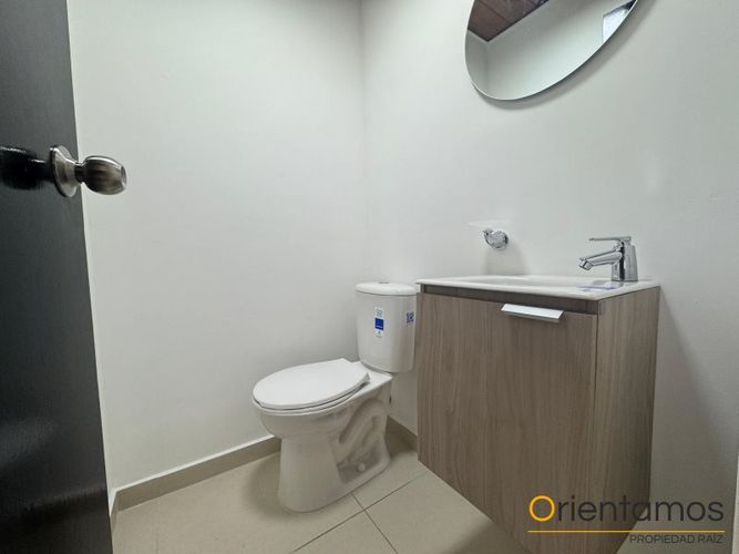 Oficina en Arriendo en El Poblado, Medellín - Miniatura 10