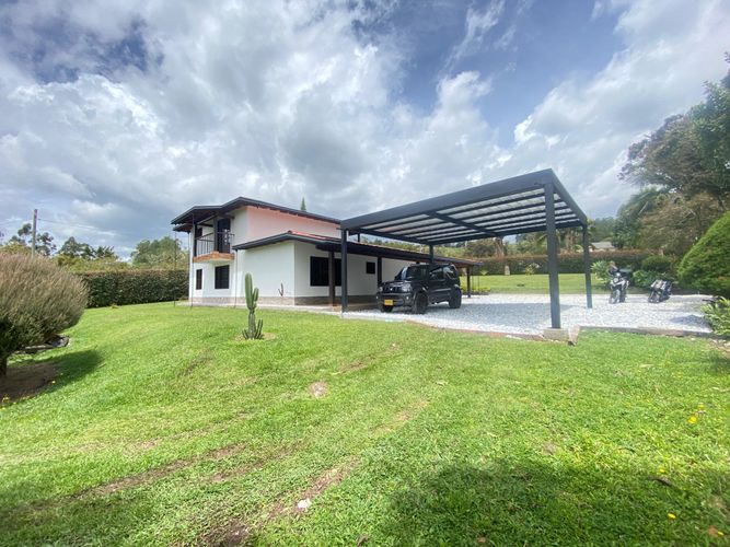 Finca en Arriendo en Llano Grande, Rionegro - Miniatura 2