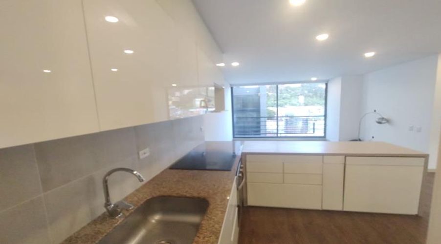 Apartamento en  Venta en Santa barbara alta, Bogotá - Miniatura 4
