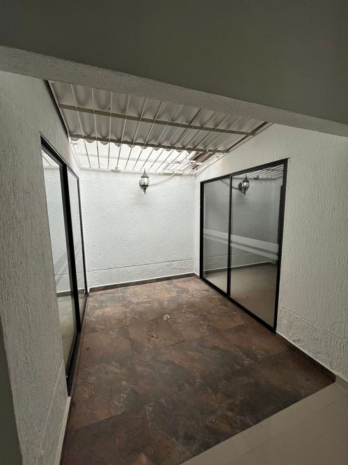 Casa en Arriendo en Simon bolivar, Medellín - Miniatura 2