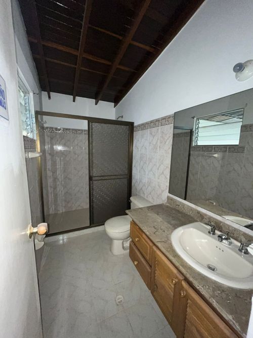 Casa en Arriendo en Simon bolivar, Medellín - Miniatura 5