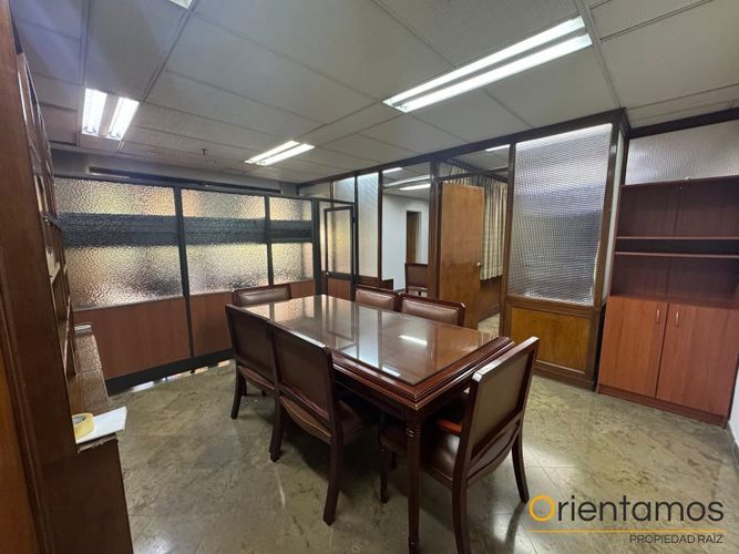 Oficina en Venta en El Poblado, Medellín - Miniatura 5
