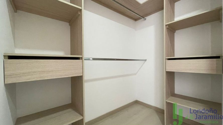 Apartamento en  Arriendo en Loma del Escobero, Envigado - Miniatura 11