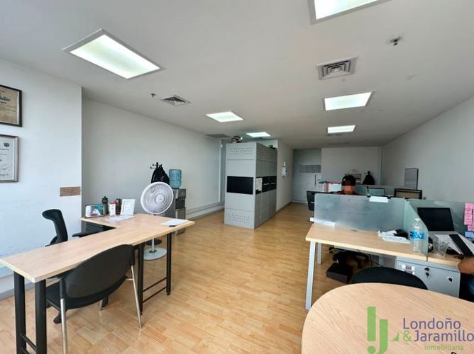 Oficina en Venta en Señorial, Envigado - Imagen 1