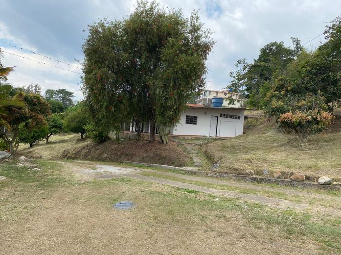 Finca en Arriendo en Espinalito, Fusagasugá - Miniatura 2