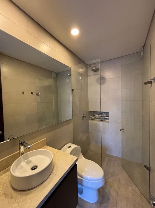 Apartamento en Arriendo en Santa Barbara, Bogotá - Miniatura 13