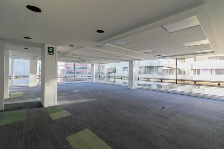 Edificio en arriendo en Porciuncula, Bogotá - Miniatura 7