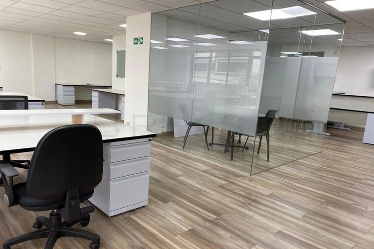 Oficina en Arriendo en Chicó Reservado, Bogotá - Miniatura 3