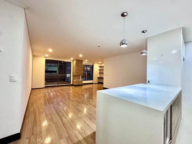 Apartamento en Arriendo en Santa Barbara, Bogotá - Miniatura 4