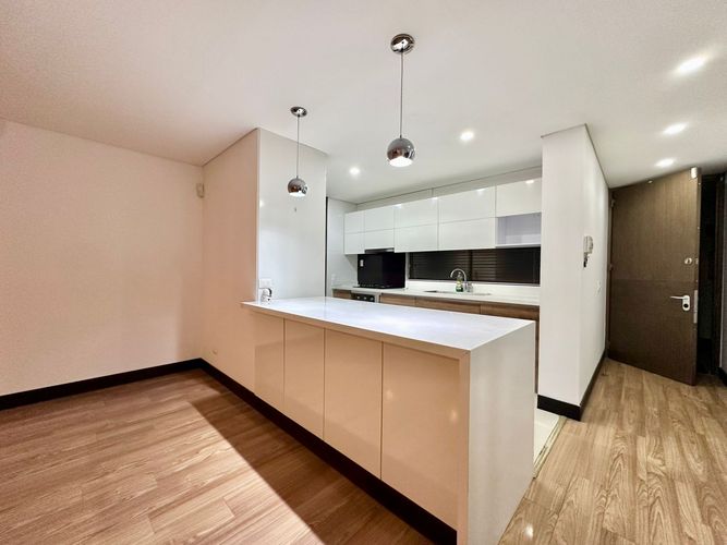 Apartamento en Arriendo en Santa Barbara, Bogotá - Miniatura 8