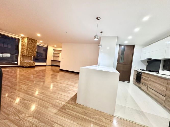 Apartamento en Arriendo en Santa Barbara, Bogotá - Imagen 1