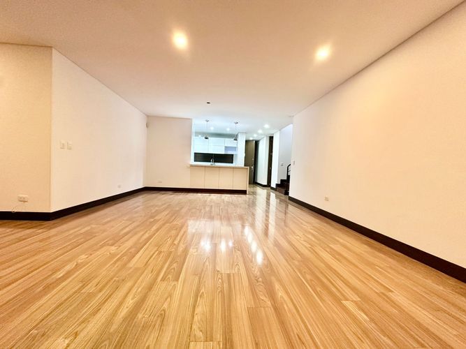 Apartamento en Arriendo en Santa Barbara, Bogotá - Miniatura 3