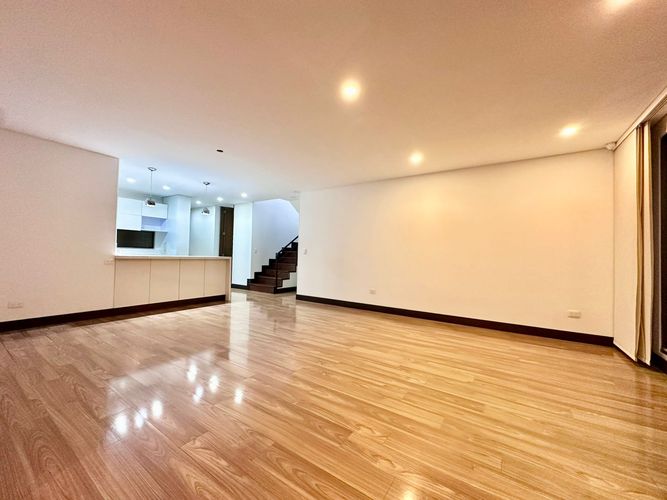 Apartamento en Arriendo en Santa Barbara, Bogotá - Miniatura 5