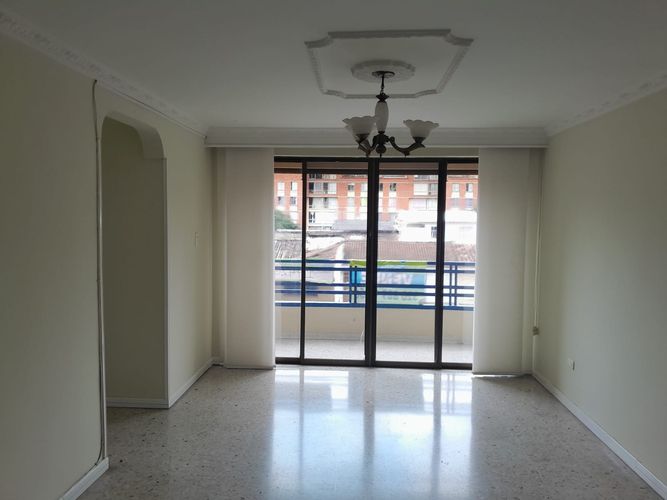 Apartamento en  Venta en El refugio, Cali - Miniatura 2