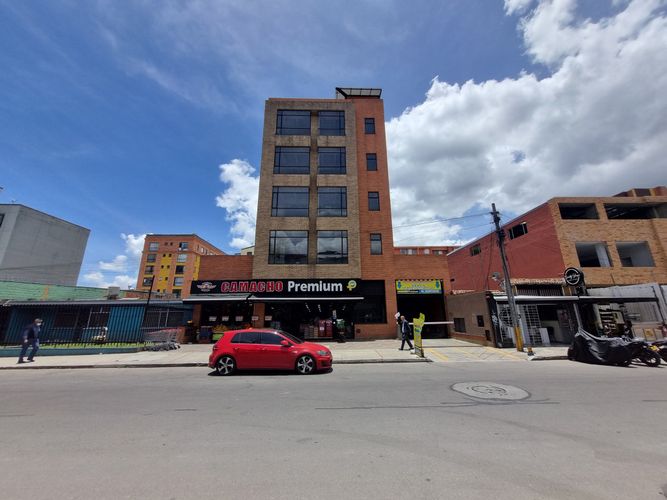 Edificio en  Arriendo en Victoria norte, Bogotá - Miniatura 2
