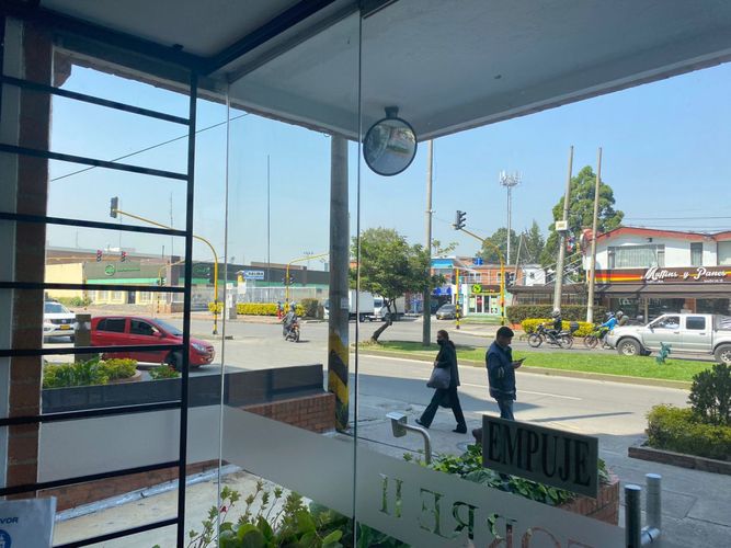 Oficina en venta en Pasadena, Bogotá - Miniatura 4