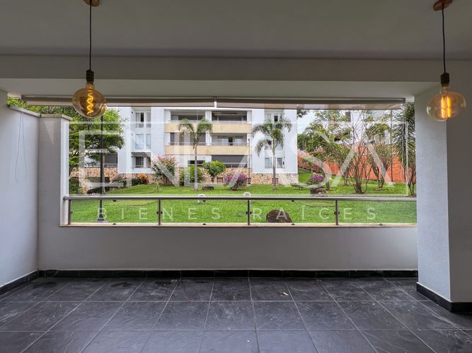 Apartamento en Arriendo en Pance, Cali - Miniatura 2
