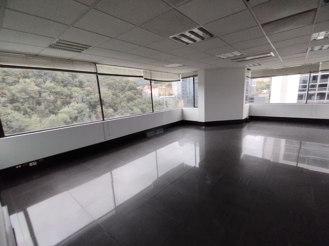 Oficina en Arriendo en Usaquen, Bogotá - Miniatura 3