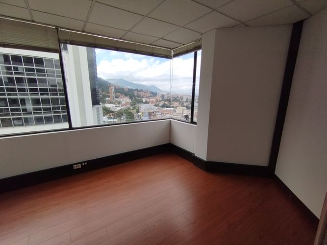 Oficina en Arriendo en Usaquen, Bogotá - Miniatura 8